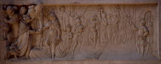 bas-relief-mariage-saint-louis-jpe-coll-musees-de-sens.jpg