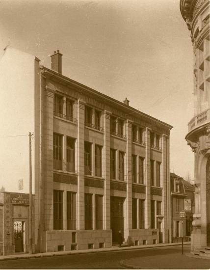 le-nouveau-bureau-de-poste-sepia-bis.jpg